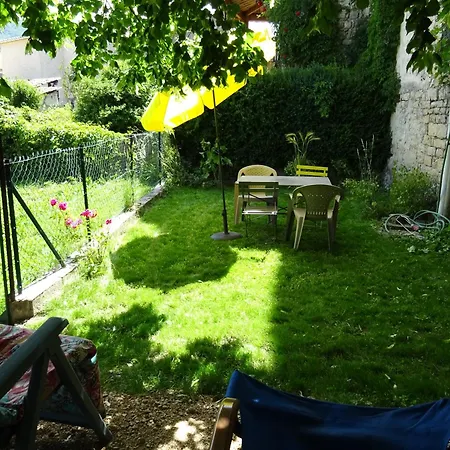 شقة La Maison De Jeanne Lachau